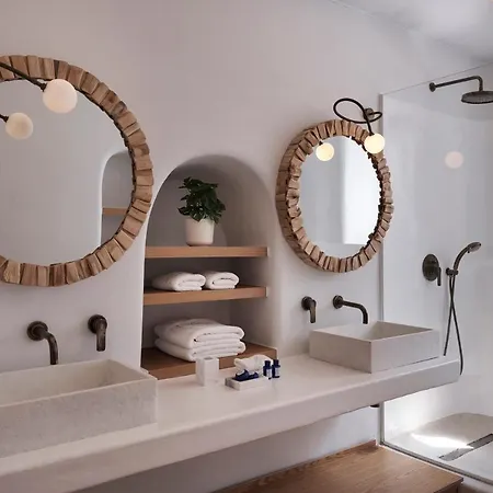 White Mykonos Hotel 2*